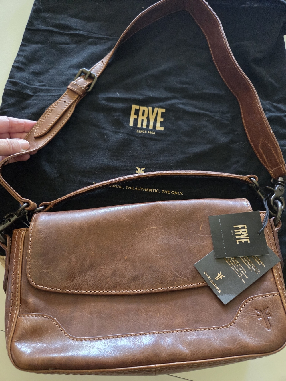 FRYE Brown Leather Messenger Bag with Adjustable Strap